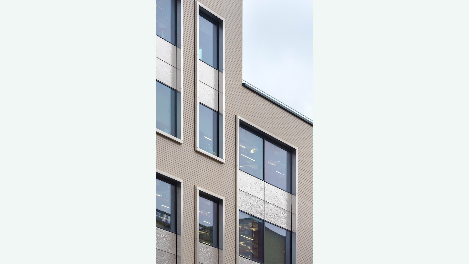 RF, RC, SSC | Rathbone Square - London | Elementfassade aus Edelstahl