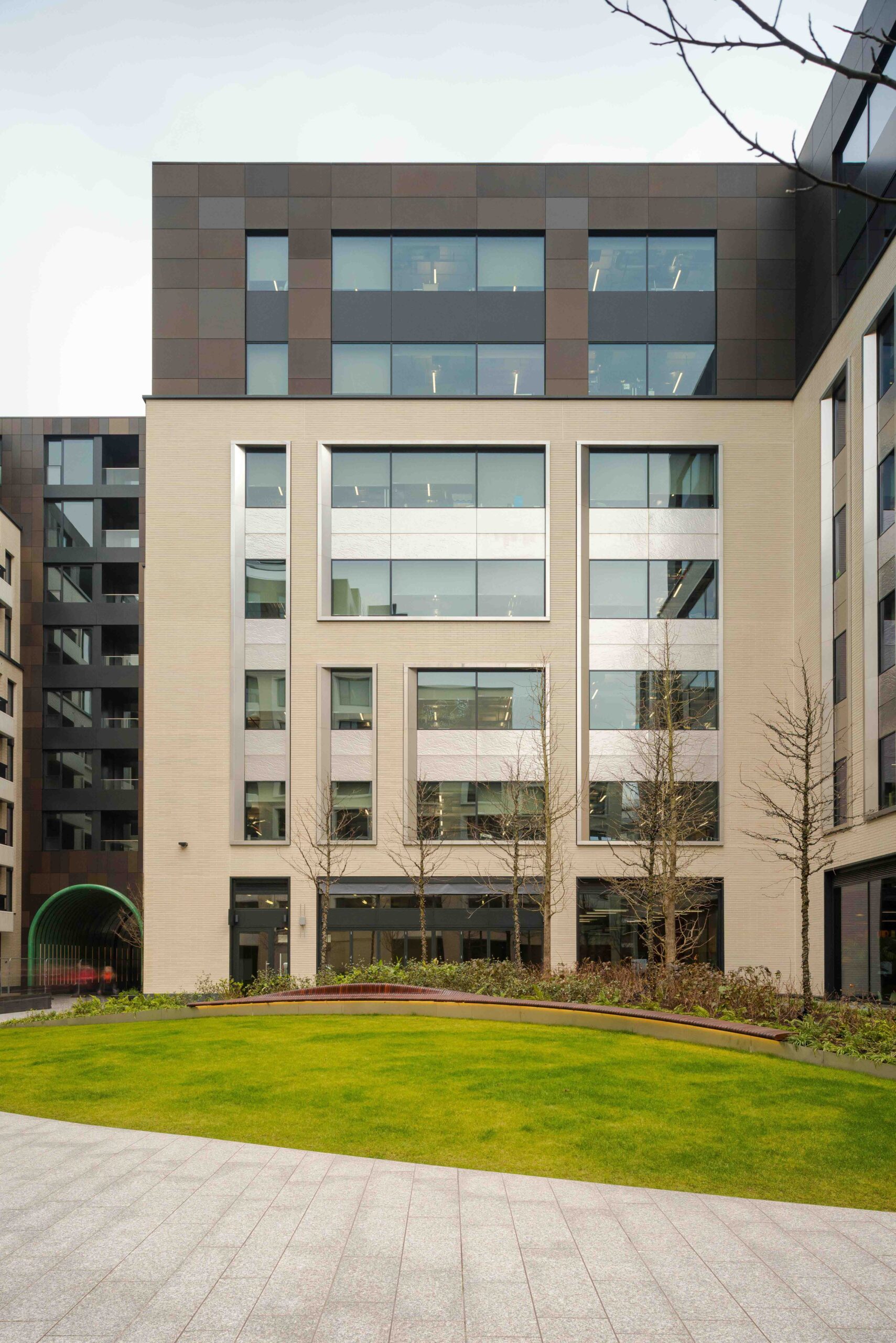RF, RC, SSC | Rathbone Square - London | Elementfassade aus Edelstahl